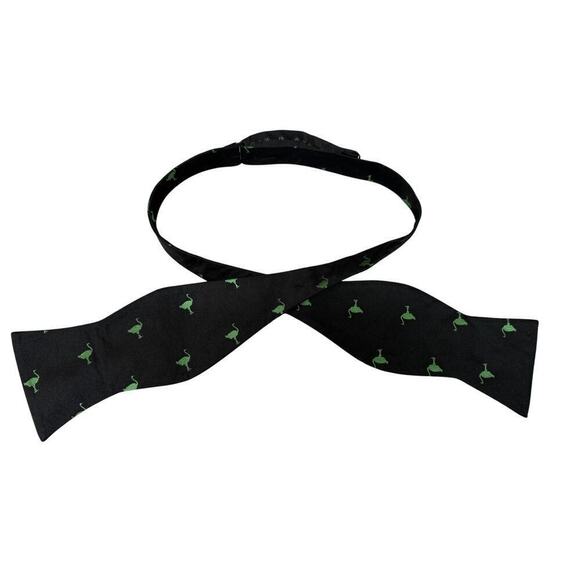 Green Ostrich Emu Bird Print Mens  Bow Tie Self Tie Adjust 14"-20" Black /Green - Picture 1 of 3